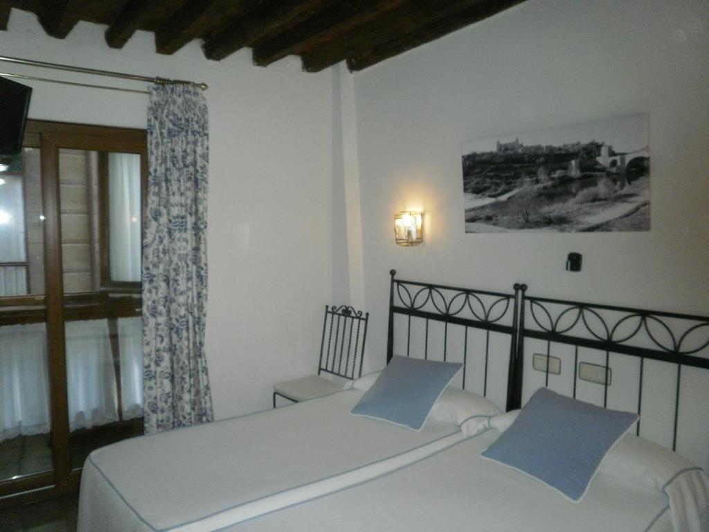 Hostal La Posada De Zocodover Toledo Exterior foto